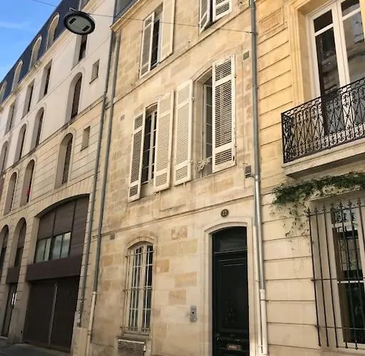 Apartman F2 De 65 M2 Dans Le Triangle D'or De *